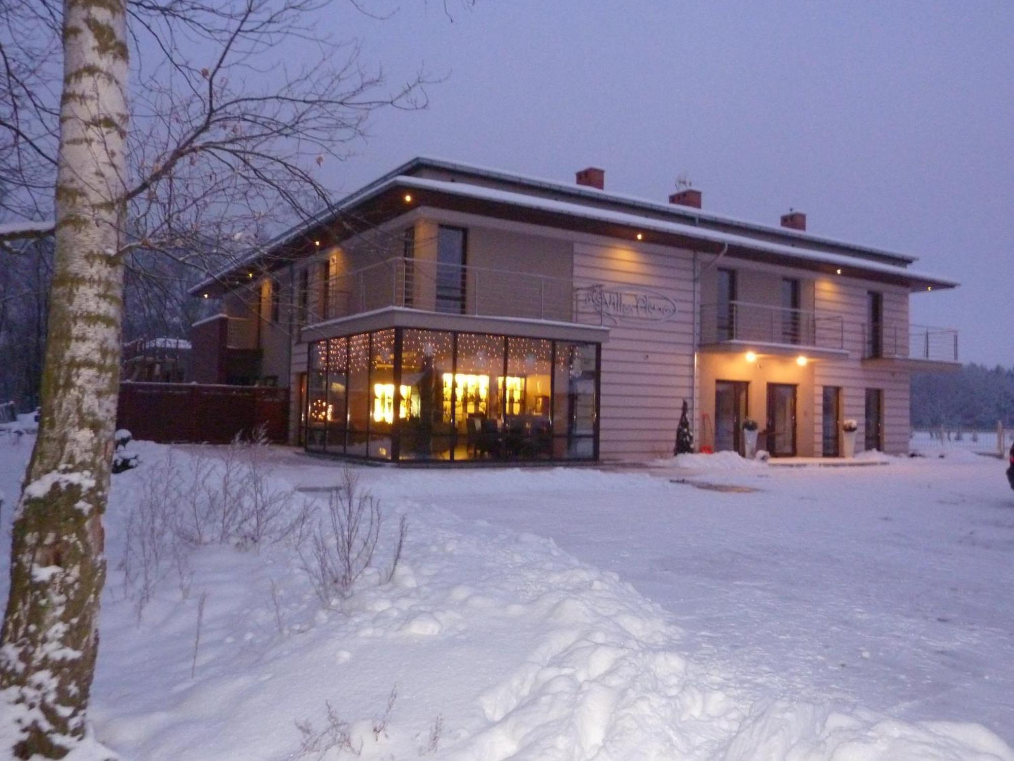 Villa Plena Ośno Lubuskie Buitenkant foto